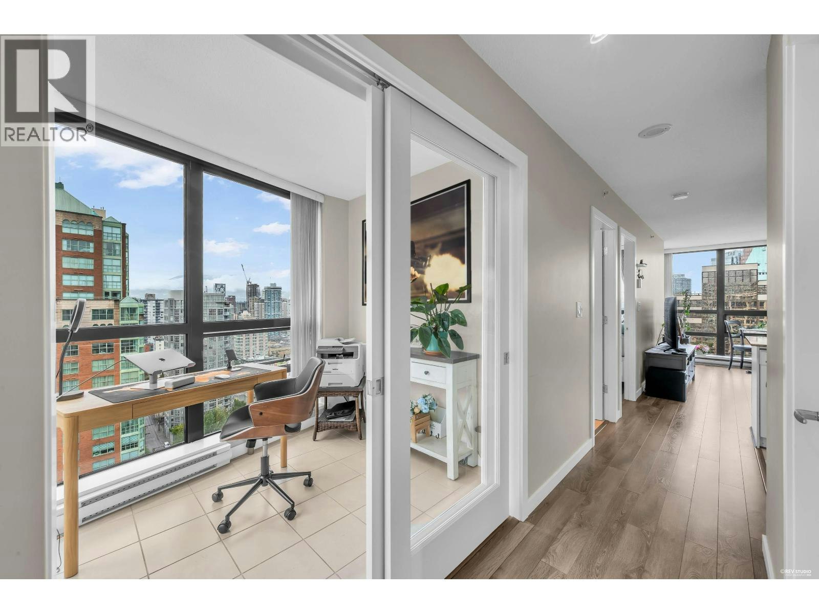 23XX-938 Smithe Street, Vancouver, BC, V6Z 3H8 - 2