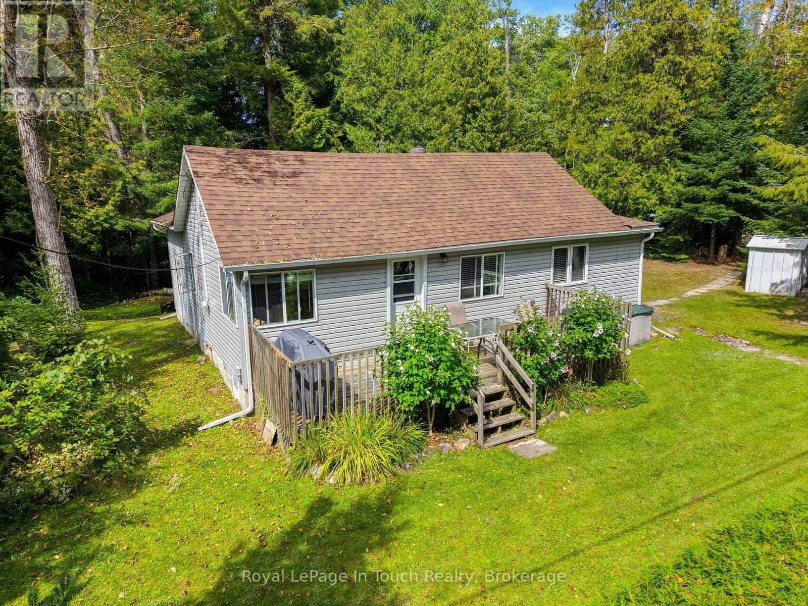 10 Pilon Road, Tiny, ON, L0L 2J0