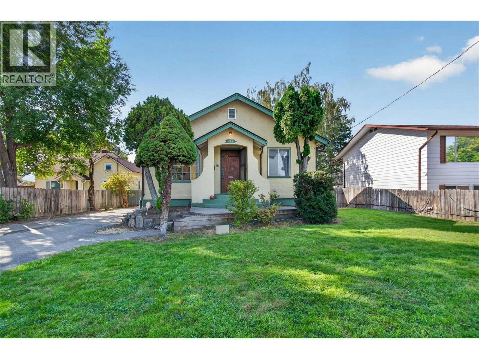 244 Conklin Avenue, Penticton, BC, V2A 2T2