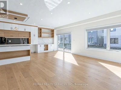 829 Darnley Boulevard - 4