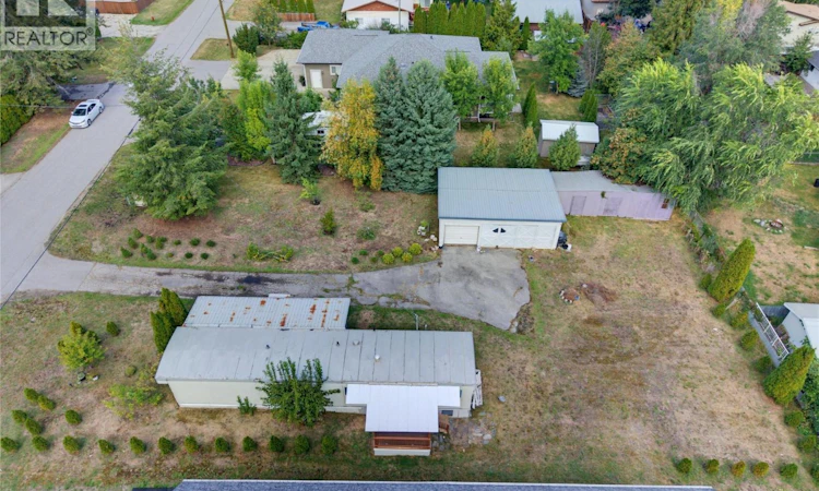 405 Gillis Avenue