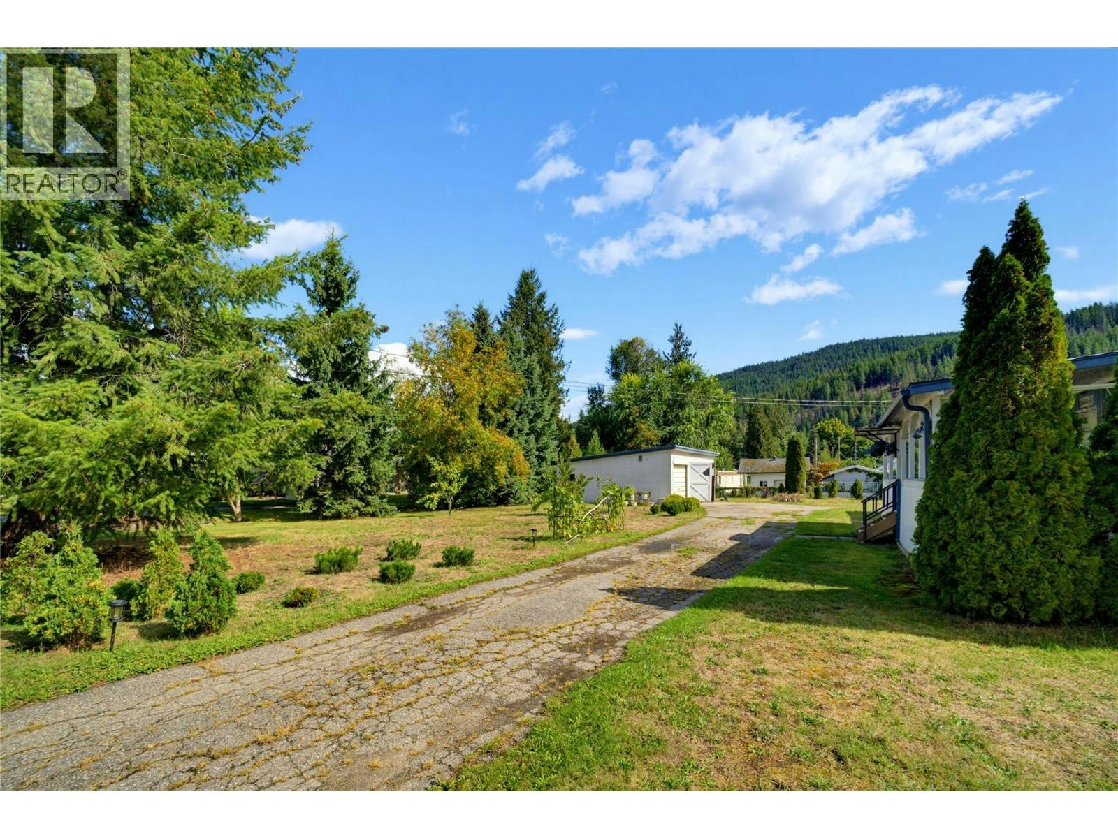 405 Gillis Avenue, Sicamous, BC, V0E 2V1 - 37