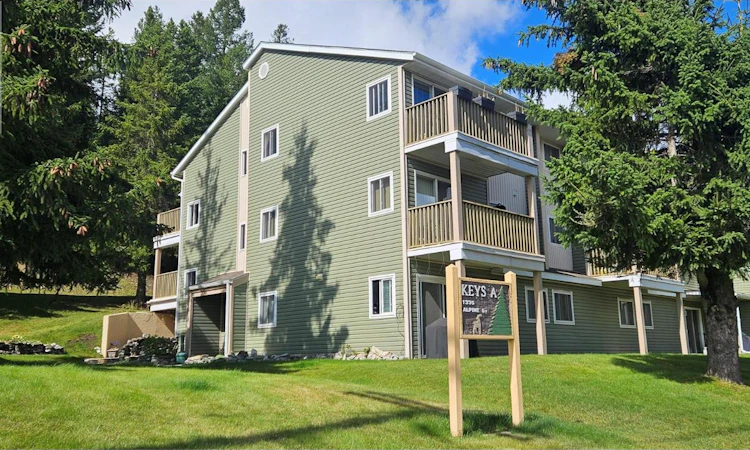 301A-1335 Alpine Drive