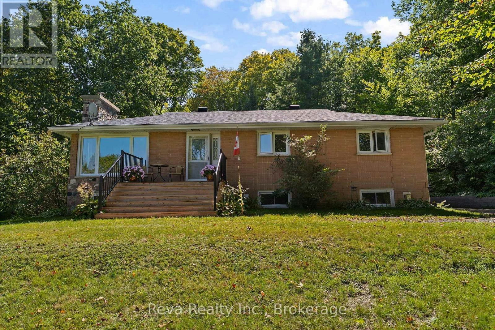 7 Forest Hill Road, Bancroft, ON, K0L 1C0