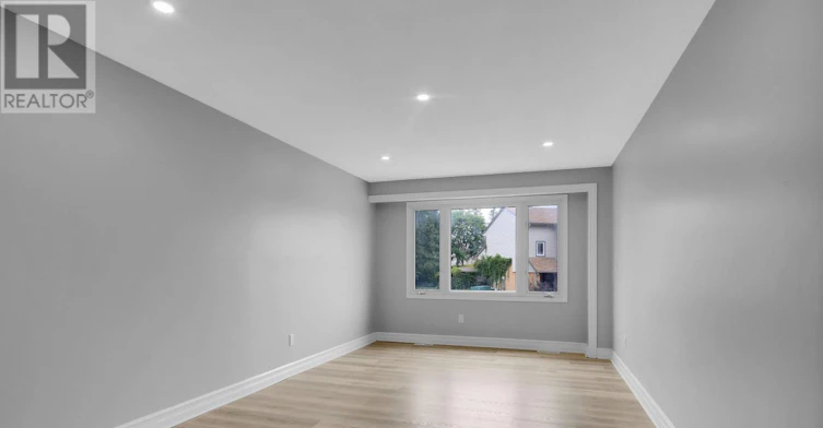 52 Greenboro Crescent, Ottawa, ON, K1T 1W5 - 5