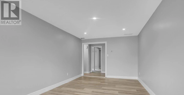 52 Greenboro Crescent, Ottawa, ON, K1T 1W5 - 9