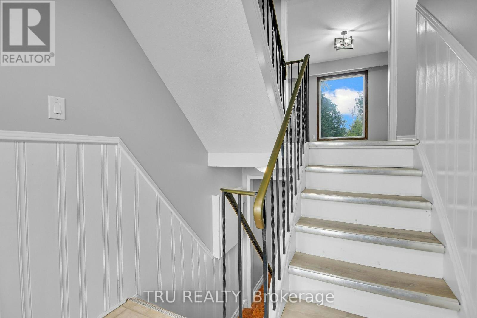52 Greenboro Crescent, Ottawa, ON, K1T 1W5 - 3