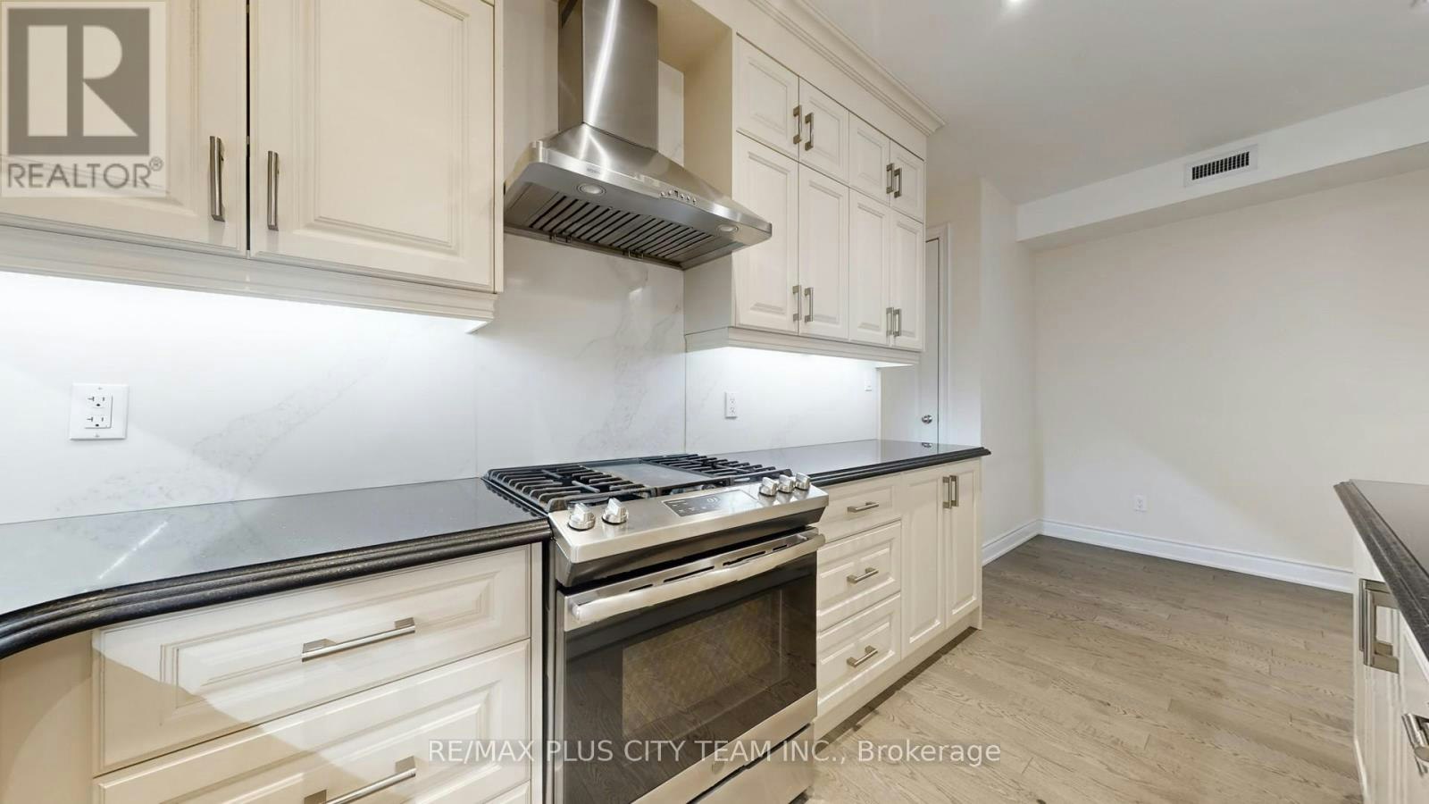 2-381 Ontario Street, Toronto, ON, M5A 2V8 - 13