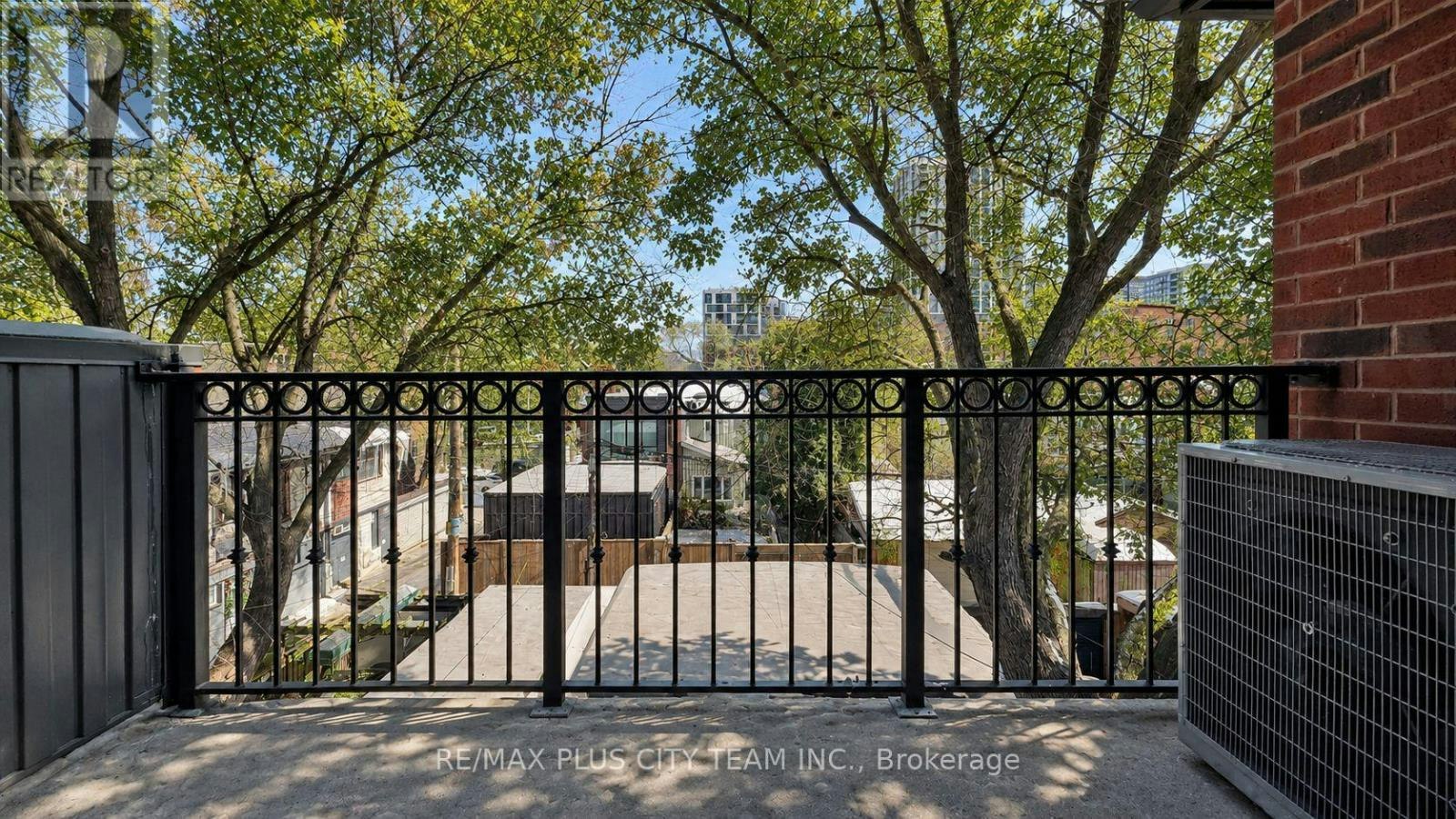 2-381 Ontario Street, Toronto, ON, M5A 2V8 - 26