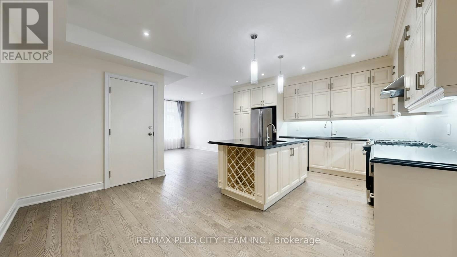 2-381 Ontario Street, Toronto, ON, M5A 2V8 - 10