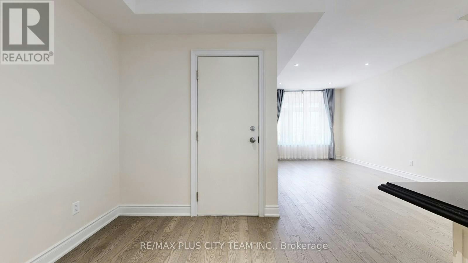 2-381 Ontario Street, Toronto, ON, M5A 2V8 - 25