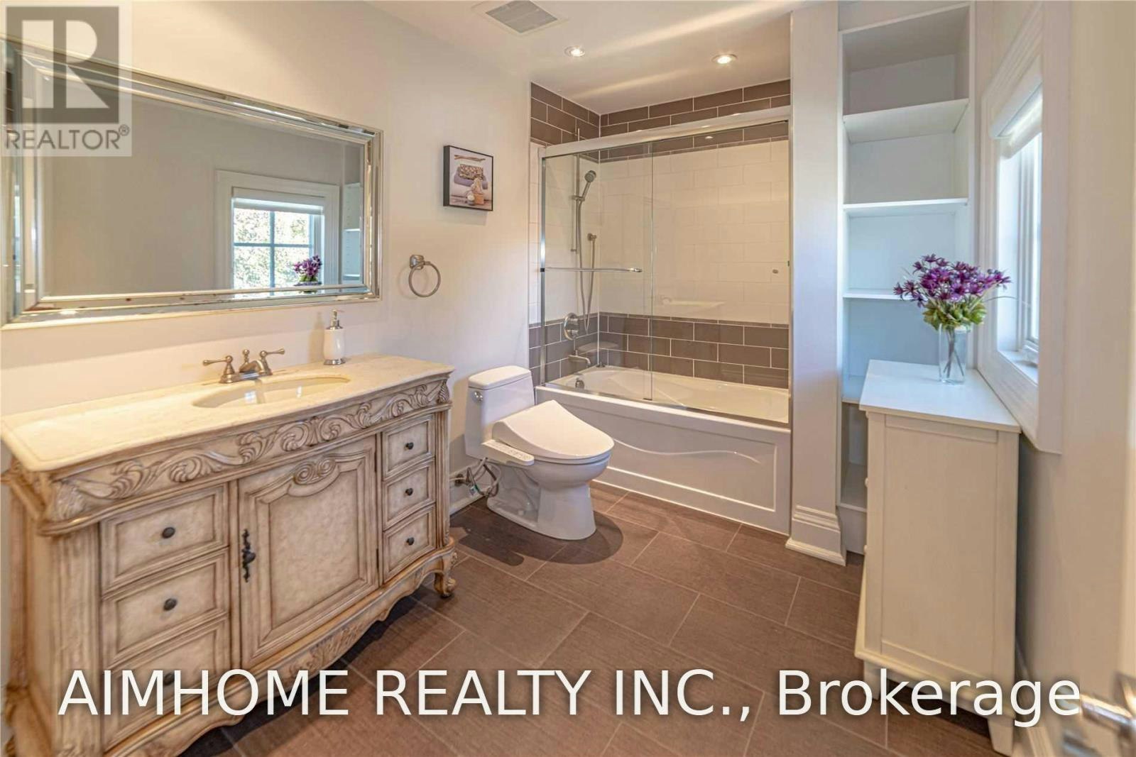 19 Brockington Crescent, Toronto, ON, M3H 4S9 - 18
