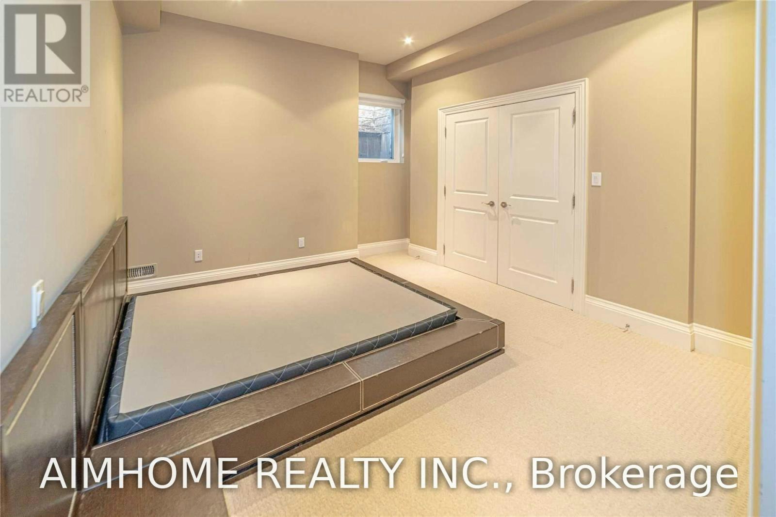 19 Brockington Crescent, Toronto, ON, M3H 4S9 - 32