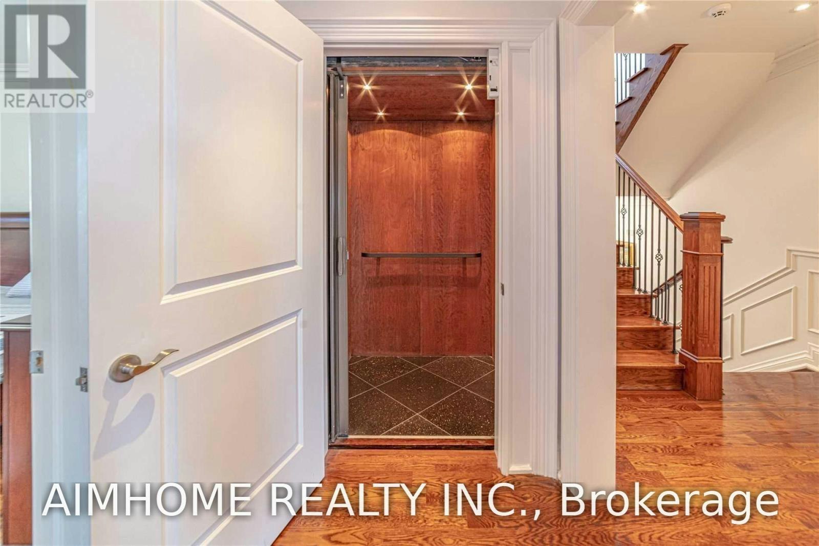 19 Brockington Crescent, Toronto, ON, M3H 4S9 - 28