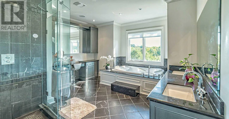 19 Brockington Crescent, Toronto, ON, M3H 4S9 - 16