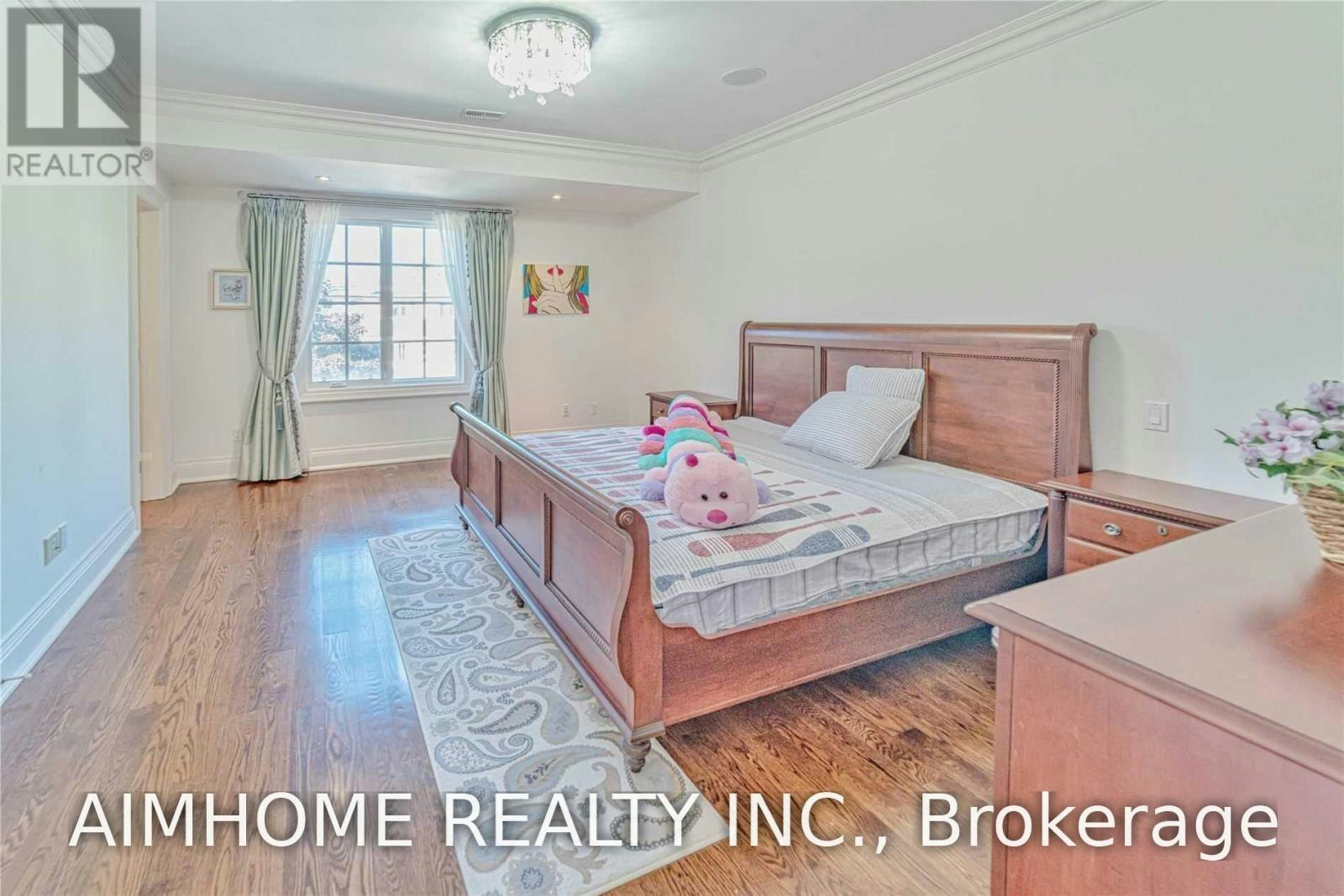 19 Brockington Crescent, Toronto, ON, M3H 4S9 - 17