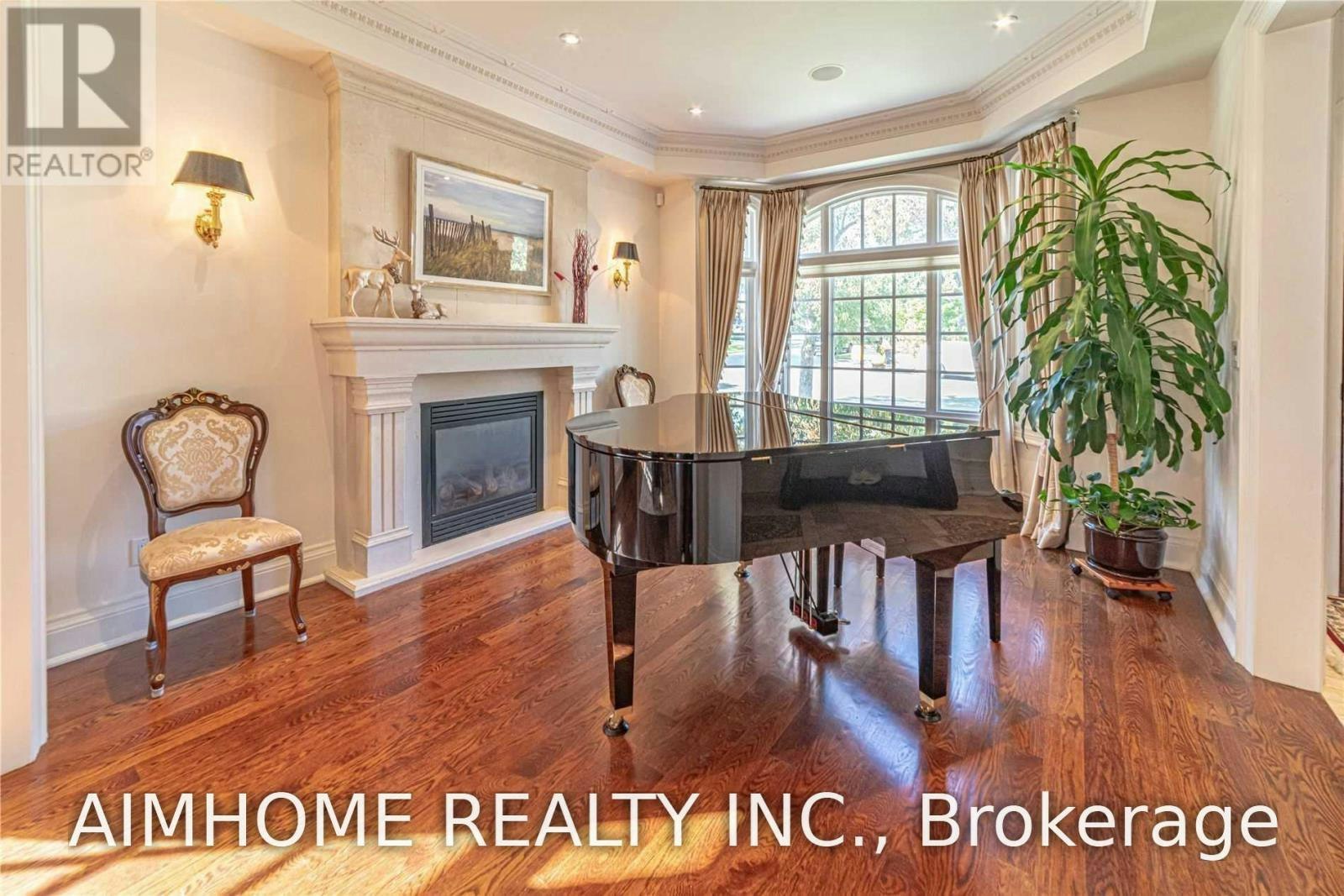 19 Brockington Crescent, Toronto, ON, M3H 4S9 - 4