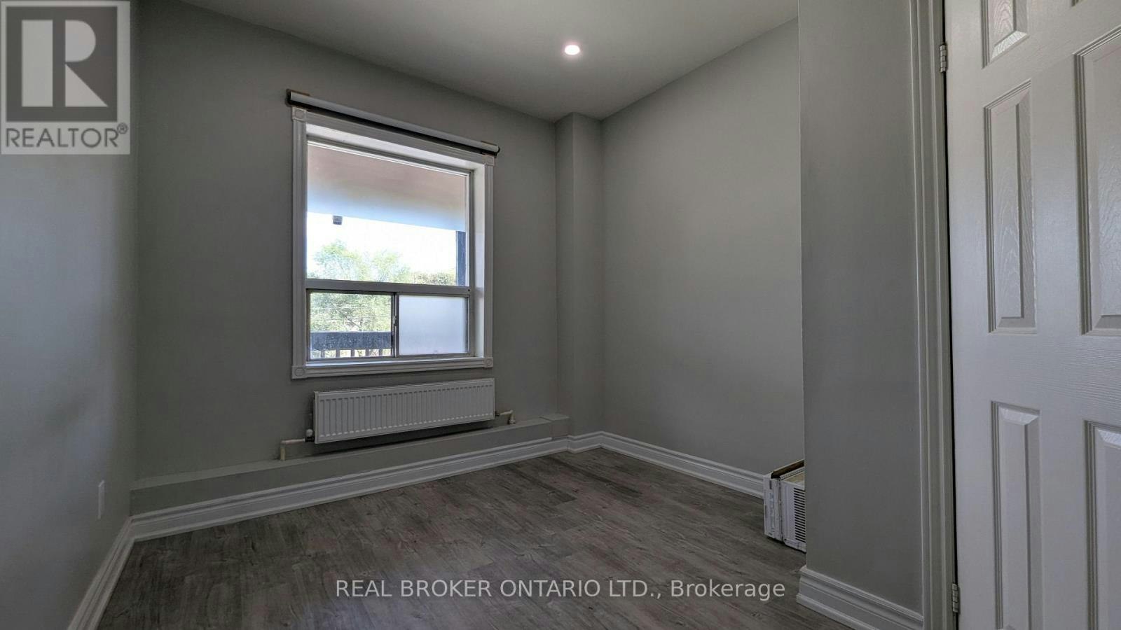 3-157 Main Street, Toronto, ON, M4E 2Z5 - 9