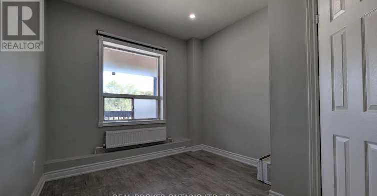 3-157 Main Street, Toronto, ON, M4E 2Z5 - 9