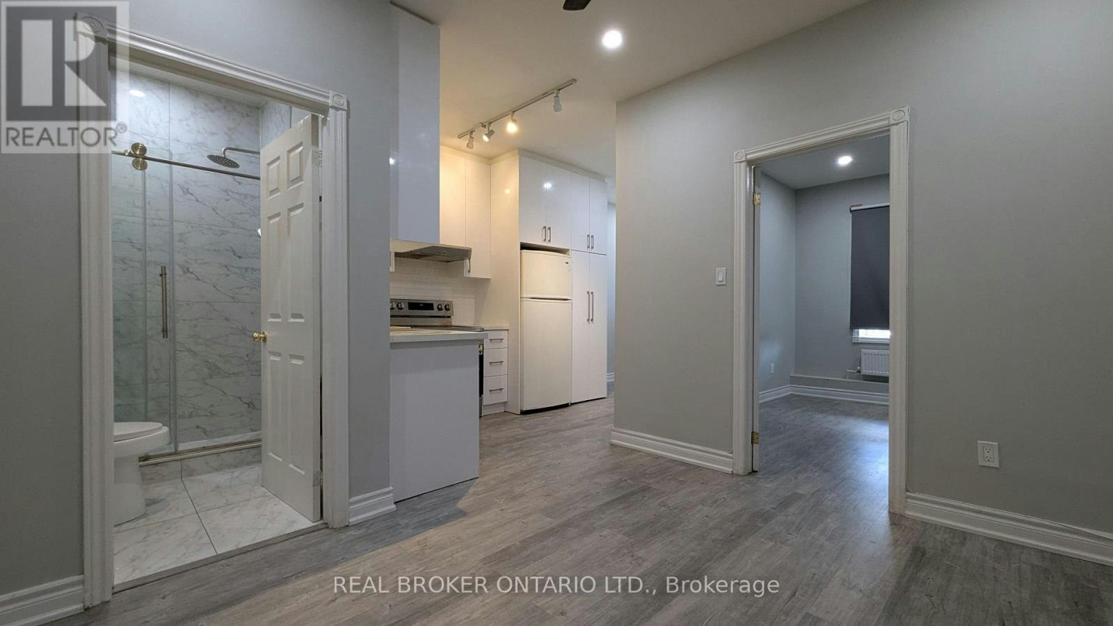 3-157 Main Street, Toronto, ON, M4E 2Z5