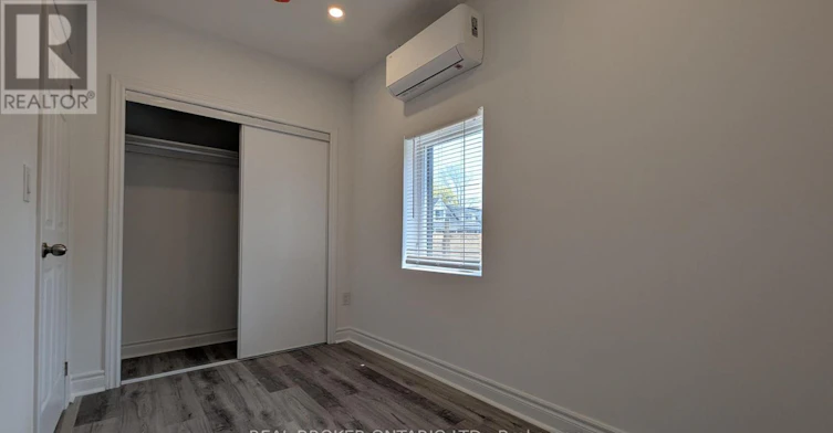 1-1150 Woodbine Avenue, Toronto, ON, M4C 4C9 - 4