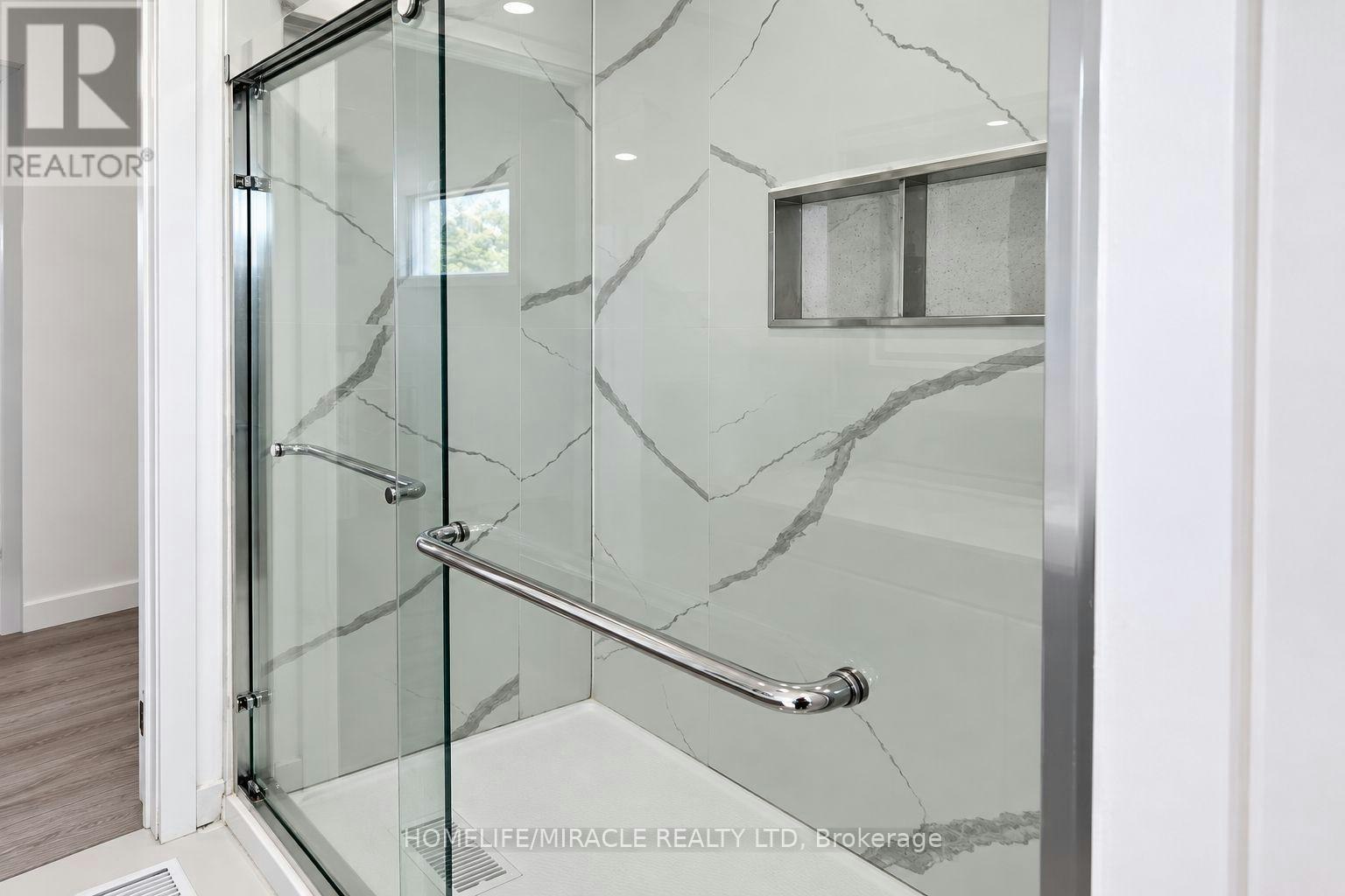 19 Shademaster Court, Toronto, ON, M1B 1Y5 - 14