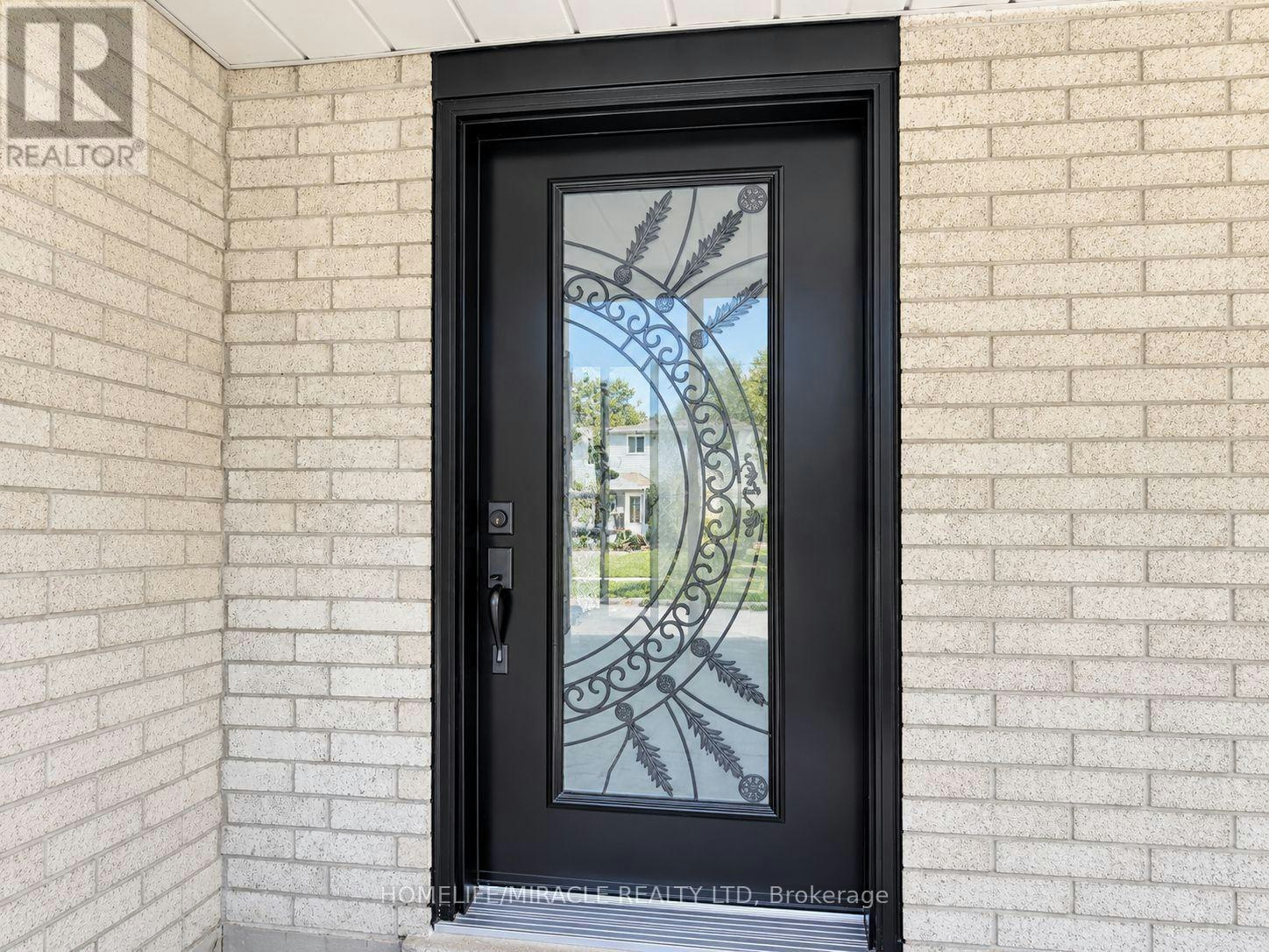19 Shademaster Court, Toronto, ON, M1B 1Y5 - 2