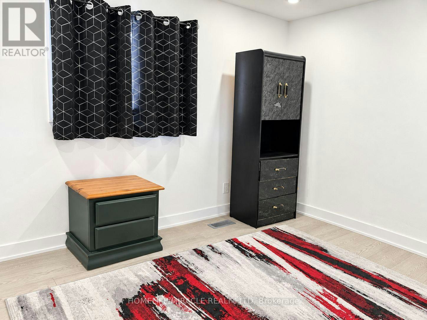 19 Shademaster Court, Toronto, ON, M1B 1Y5 - 12