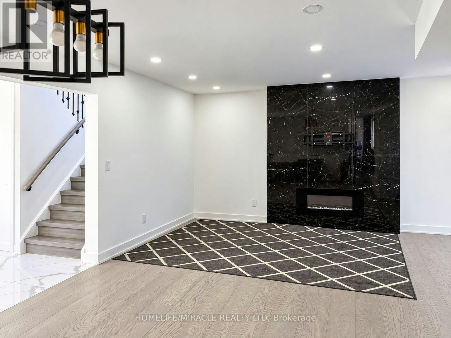 19 Shademaster Court, Toronto, ON, M1B 1Y5 - 3