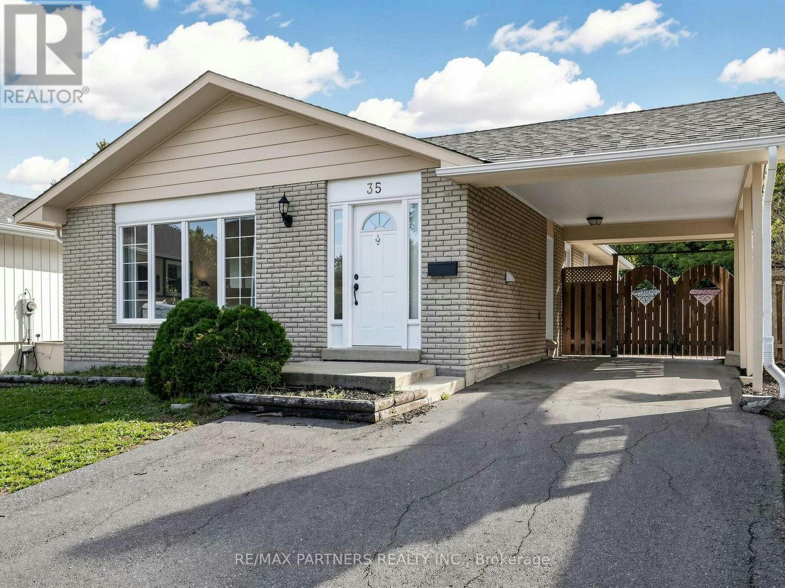 35 Culham Street, Oakville, ON, L6H 1G3