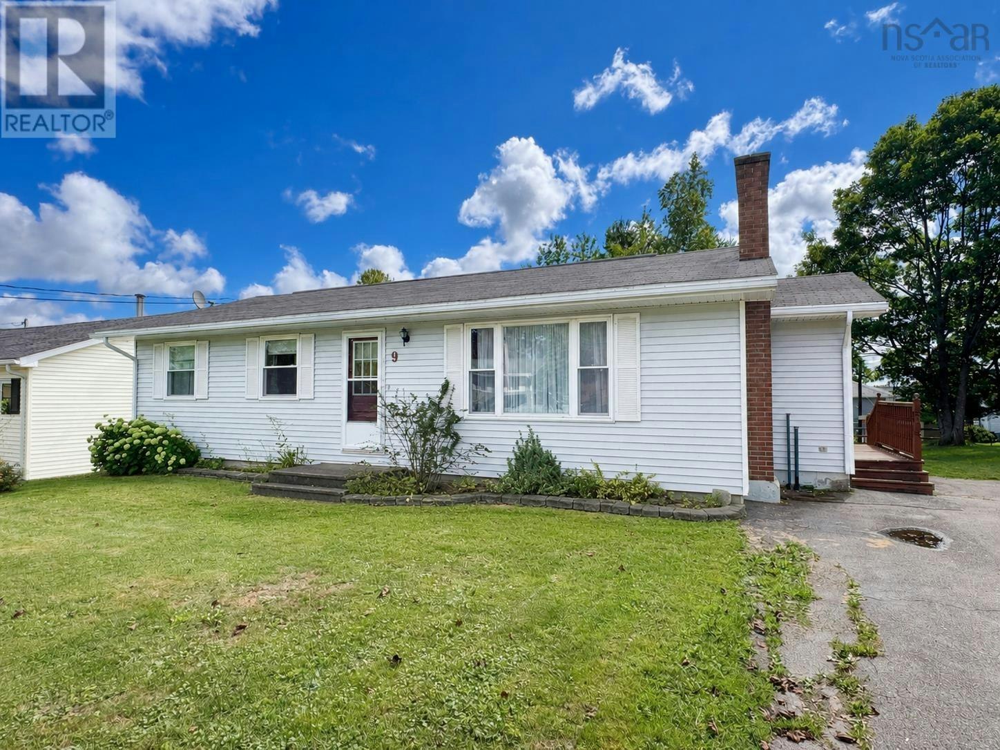 9 Ross Street, Antigonish, NS, B2G 1C6