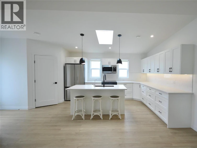 200-12204 Westside Road, Vernon, BC, V1H 2A4 - 9