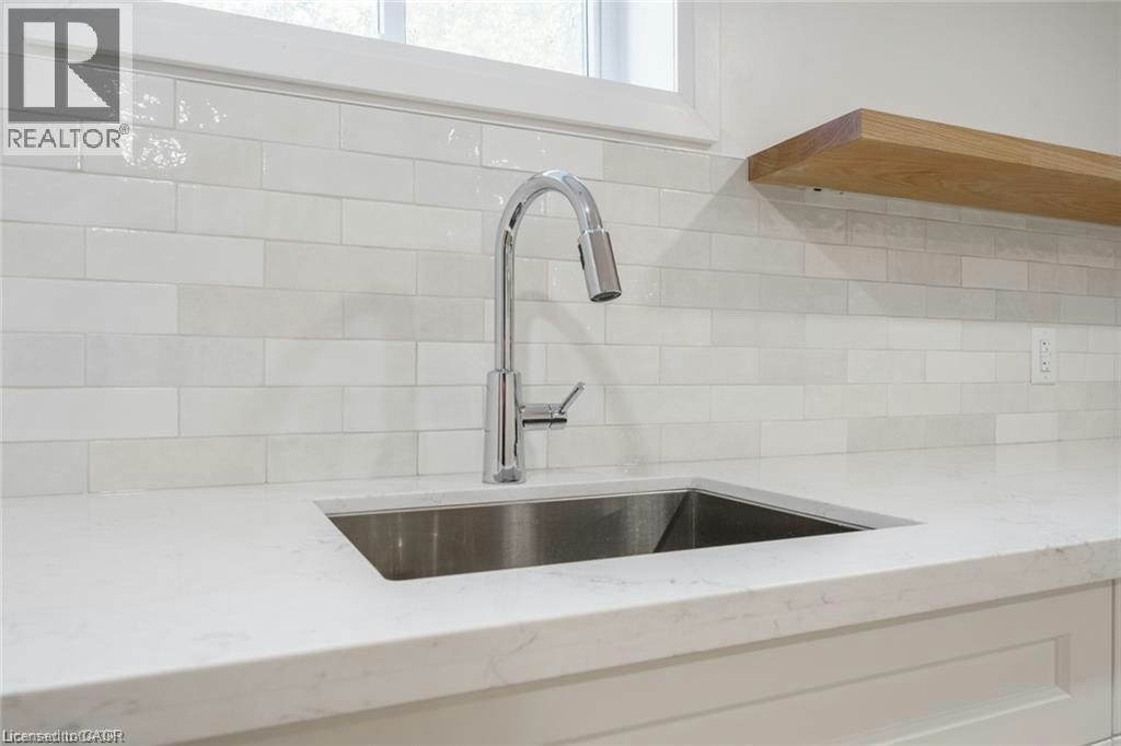 2 (Lower-5678 Woodland Boulevard, Niagara Falls, ON, L2G 5K8 - 23