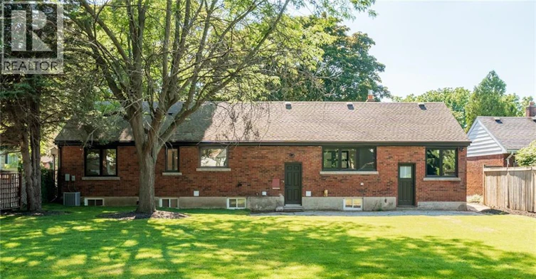 2 (Lower-5678 Woodland Boulevard, Niagara Falls, ON, L2G 5K8 - 31