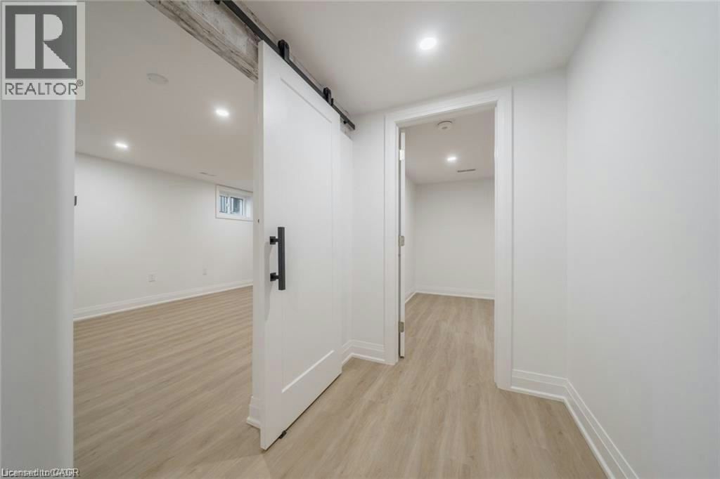 2 (Lower-5678 Woodland Boulevard, Niagara Falls, ON, L2G 5K8 - 13