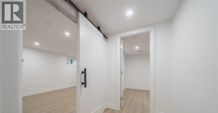 2 (Lower-5678 Woodland Boulevard, Niagara Falls, ON, L2G 5K8 - 13