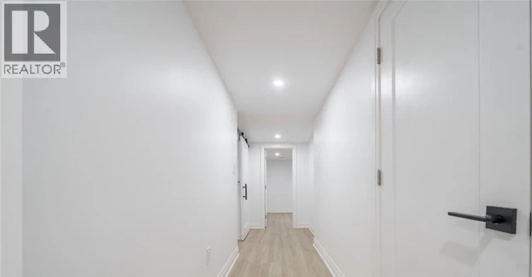2 (Lower-5678 Woodland Boulevard, Niagara Falls, ON, L2G 5K8 - 12