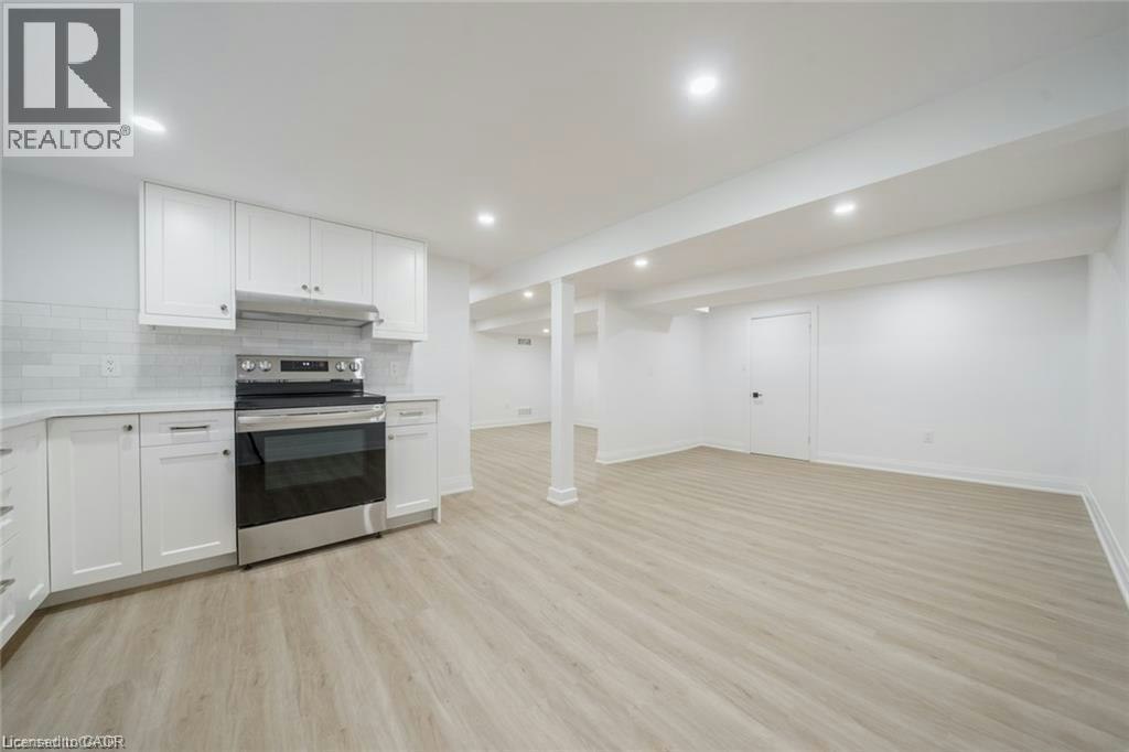 2 (Lower-5678 Woodland Boulevard, Niagara Falls, ON, L2G 5K8 - 24