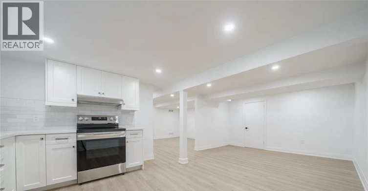 2 (Lower-5678 Woodland Boulevard, Niagara Falls, ON, L2G 5K8 - 24