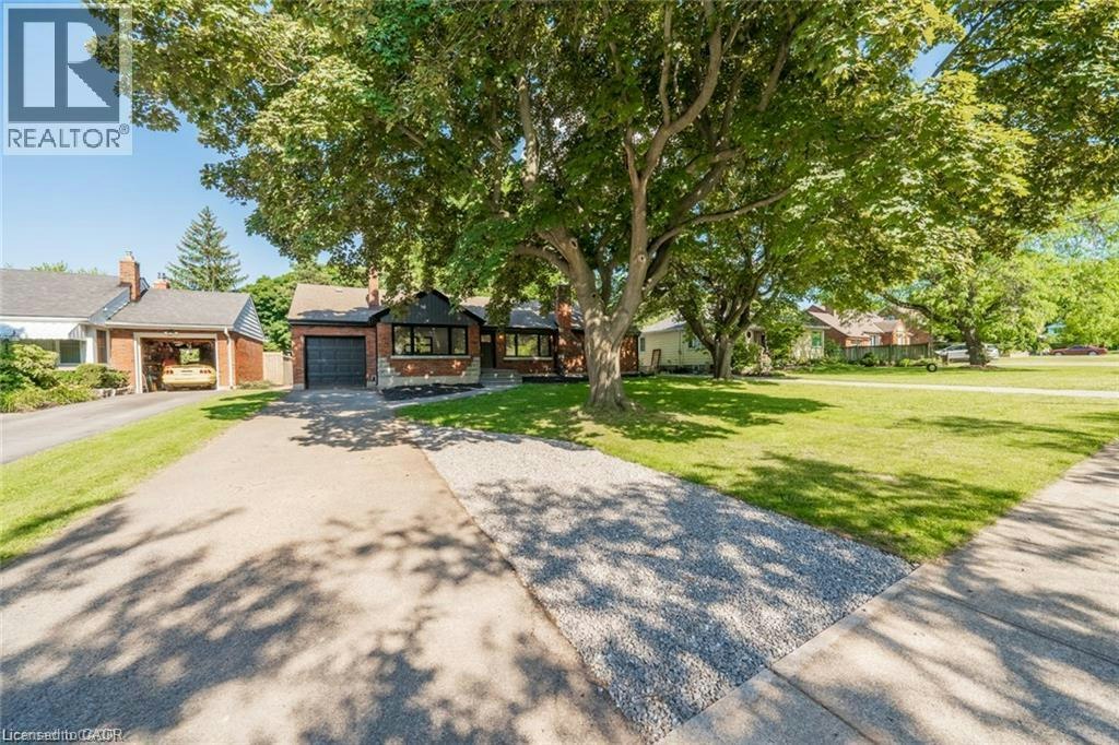 2 (Lower-5678 Woodland Boulevard, Niagara Falls, ON, L2G 5K8