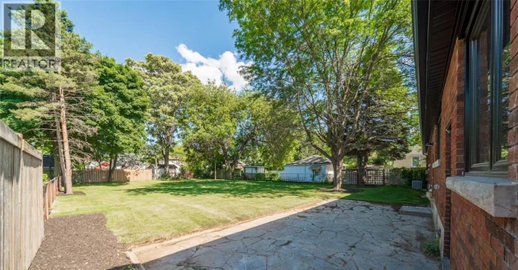 2 (Lower-5678 Woodland Boulevard, Niagara Falls, ON, L2G 5K8 - 28