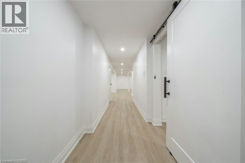 2 (Lower-5678 Woodland Boulevard, Niagara Falls, ON, L2G 5K8 - 18