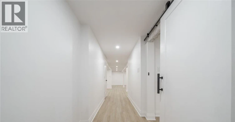 2 (Lower-5678 Woodland Boulevard, Niagara Falls, ON, L2G 5K8 - 18