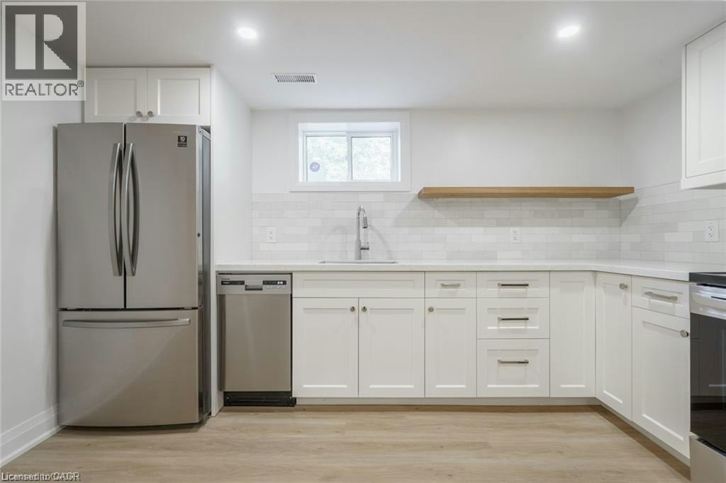 2 (Lower-5678 Woodland Boulevard, Niagara Falls, ON, L2G 5K8 - 22