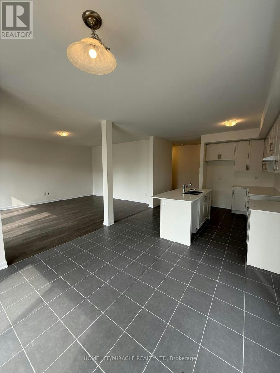 73 Royal Oak Crescent, Loyalist, ON, K0H 1G0 - 6