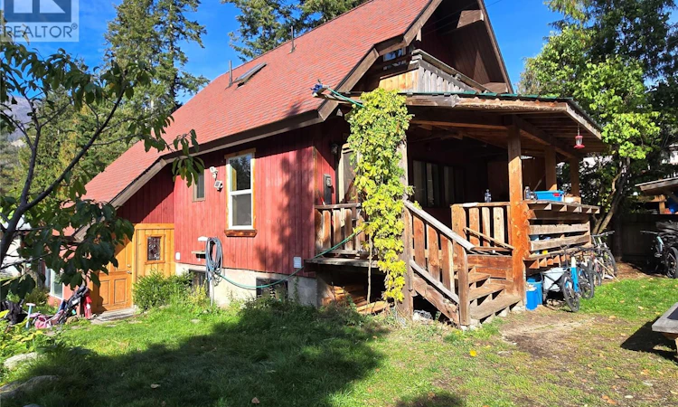 1013 Slocan Street