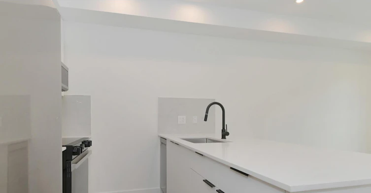 207-14398 60 Avenue, Surrey, BC, V3X 2N5 - 8