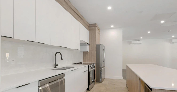 207-14398 60 Avenue, Surrey, BC, V3X 2N5 - 24