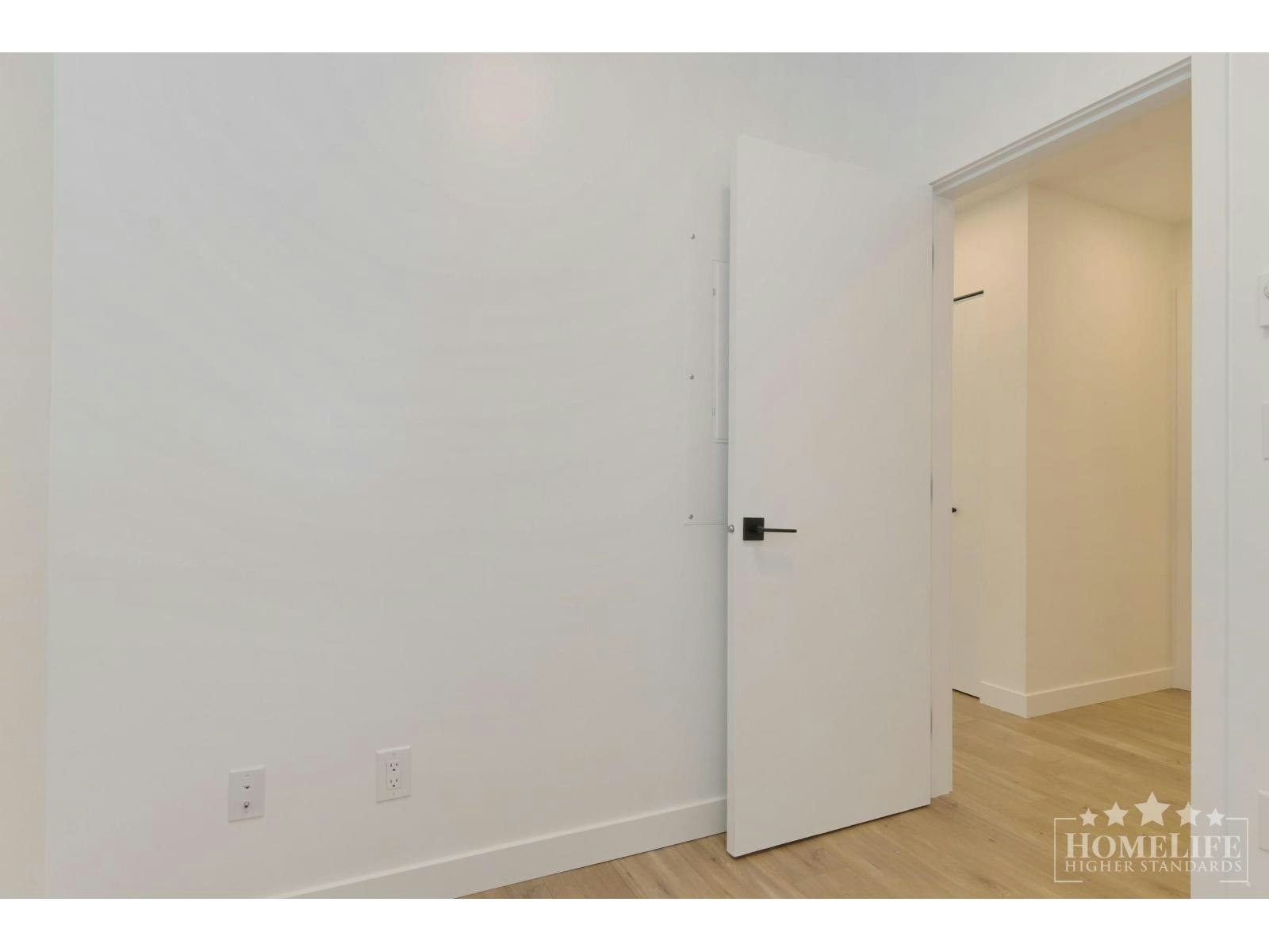 207-14398 60 Avenue, Surrey, BC, V3X 2N5 - 10