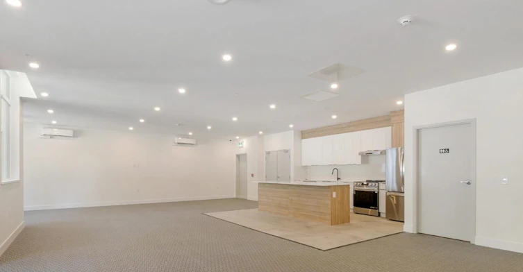 207-14398 60 Avenue, Surrey, BC, V3X 2N5 - 23